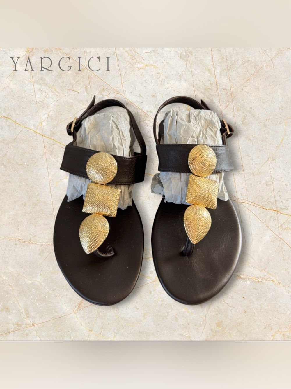 🛍️SALE🛍️YARGICI Women's Brown Leather Flat Thong Sandals w/ Gold Accent Ornament - Picture 5 of 11
